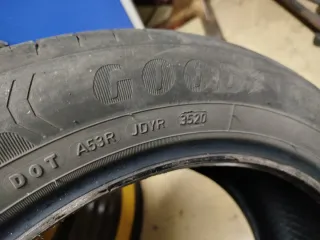 Neumáticos Goodyear 215/55/17 98W