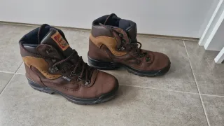 Botas de Monte. Marrones