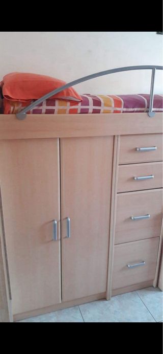 Litera tren con escritorio