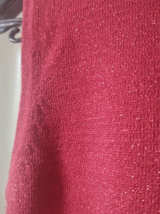 Suéter sin mangas cuello vuelto rojo brillante