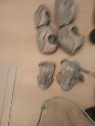 Patines en línea talla 39 y protecciones. Mujer