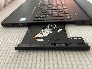 Portátil Fujitsu i5 20GB RAM 240GB SSD Negro