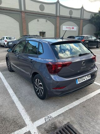 Volkswagen Polo 2022 automatico, 110cv