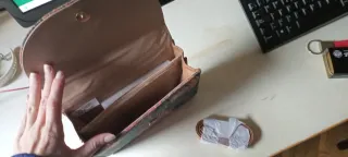 Bolso de mano de corcho multicolor