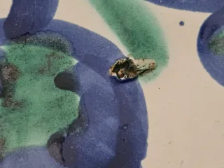 Cuenco de barro decorado