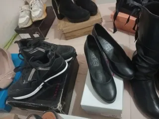 Lote 19 pares zapatos mujer varios estilos