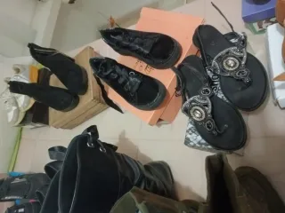 Lote 19 pares zapatos mujer varios estilos