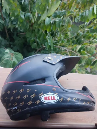 Casco Bell Cedric Gracia