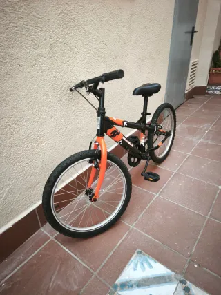 Bicicleta 24 Naranja y Negra