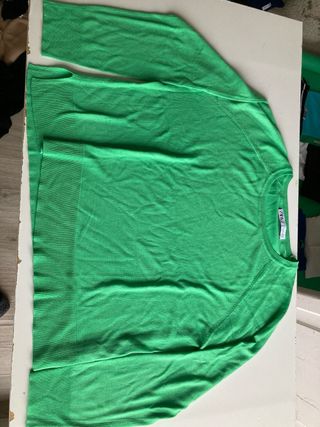 Sudadera Zara verde lima punto