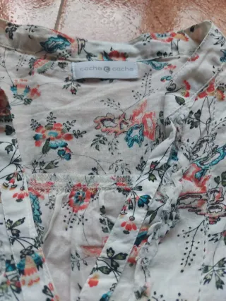 Blusa floral 100% algodón cache cache