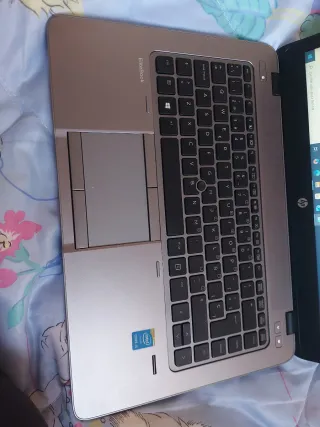 Portátil HP EliteBook i5