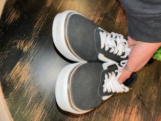 Zapatillas Vans Negras y Blancas