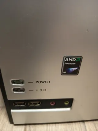 Ordenador PC AMD PHENOM con pantalla sony