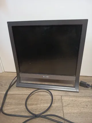 Ordenador PC AMD PHENOM con pantalla sony