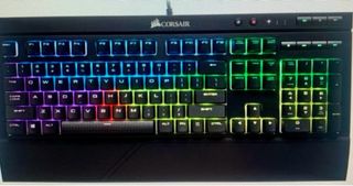 Teclado Mecánico CorsairK68 RGB Gaming NEGOCIABLE