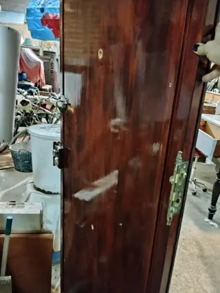 Puerta de calle madera