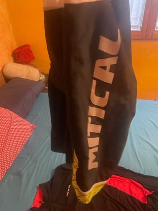 Conjunto Ciclismo Mitical Maillot y Culotte TallaS