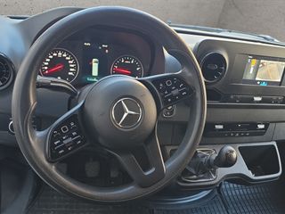 Mercedes-Benz Sprinter 2021