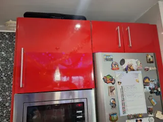 URGE VENDER! Muebles de cocina rojo