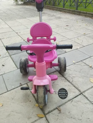 Triciclo infantil FEBER