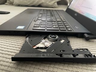 Portátil Fujitsu i5 8GB RAM 240GB SSD