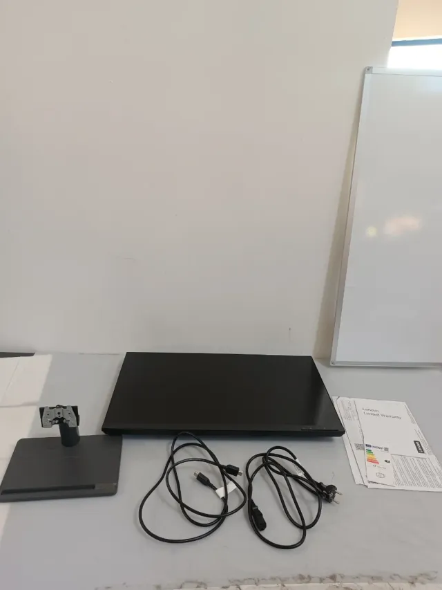 Monitor Gaming Lenovo P11Y1621