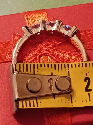 Anello trilogy argento con zirconi