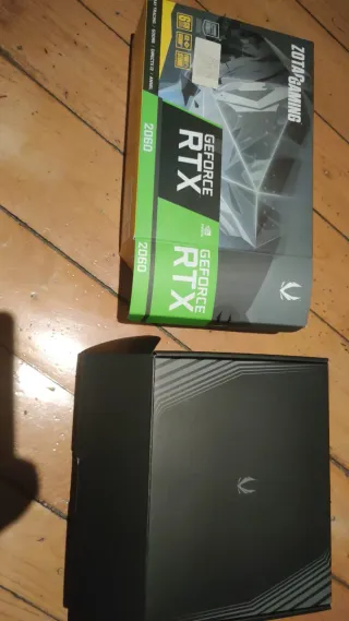 Zotac RTX 2060 con Caja