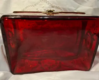 Cofre de cristal rojo Moser