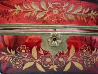 Cofre de cristal rojo Moser