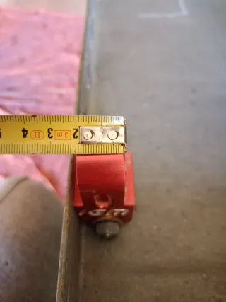 Suplemento trasero Yamaha Aerox rojo