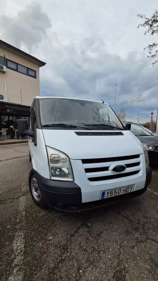 Ford Transit 2011