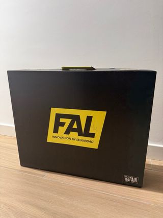 Botas de trabajo FAL negras y amarillas