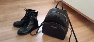 Botas Guess Negras y Mochila