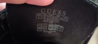 Botas Guess Negras y Mochila