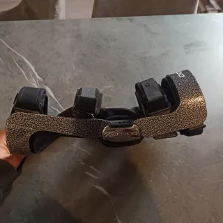 Rodillera Donjoy  izquierda Talla M