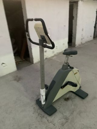 Bicicleta estática poco uso