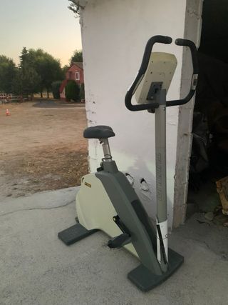 Bicicleta estática poco uso