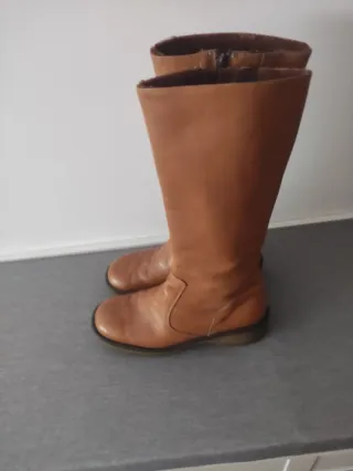 Botas de piel altas marrones