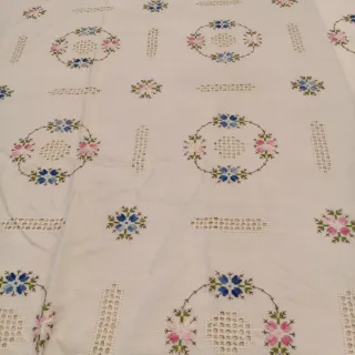 Colcha antigua bordada Lagartera