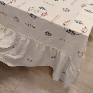 Colcha antigua bordada Lagartera