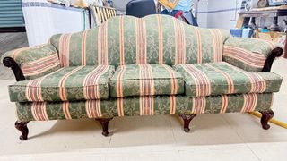 Sofá de 3 plazas estilo clásico