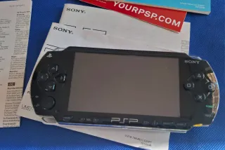 Sony PSP 1004 Piano Black con caja