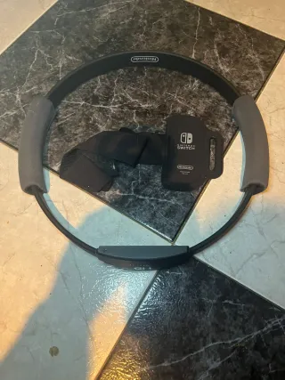 Nintendo Switch + 4 juegos + aro fitness