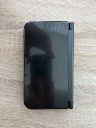 Nuovo Nintendo 3DS XL Nero + Custodia e Caricatore