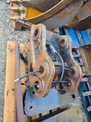 ERE2 Enganche rápido hidráulico case 1188 exc