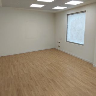 R-7939434 Alquiler local comercial Palau-Solità