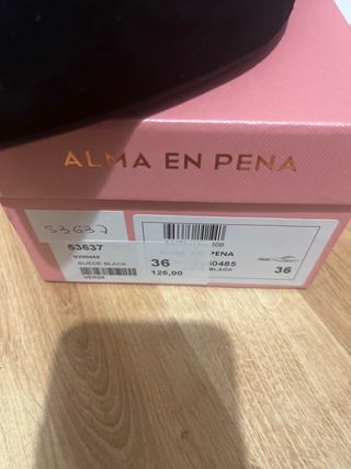 Zapatos ALMA EN PENA negros con pedrería