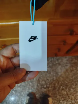 Chaqueta Nike Negra Con Capucha